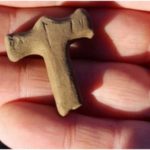 Archaeologists discover Thor's Hammer amulet at previously unexplored site in S. Iceland