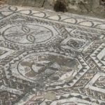 The Roman villa discovered in Oxfordshire is the second largest that has ever been found so far in England and is even larger than the mausoleum of the Taj Mahal.