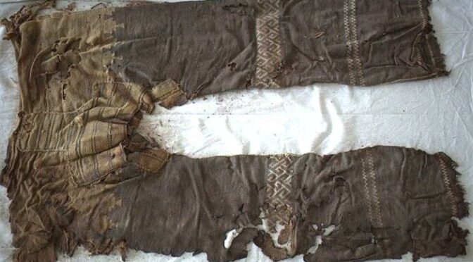 3000-Year-Old Trousers Discovered in China
